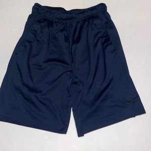 Mens basketball shorts